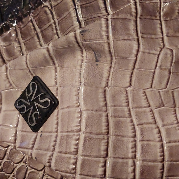 NWT Vera Wang Hobo Alligator purse - Picture 6 of 6